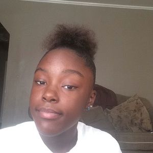 Meet your Posher, Ariana